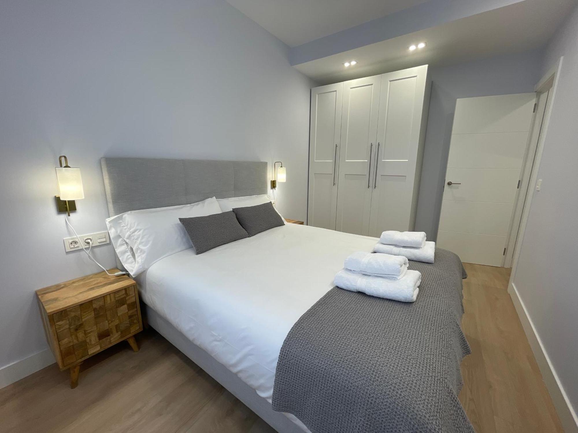 Byandreea Apartaments Etxebi เกร์นีกา อี ลูโน ภายนอก รูปภาพ