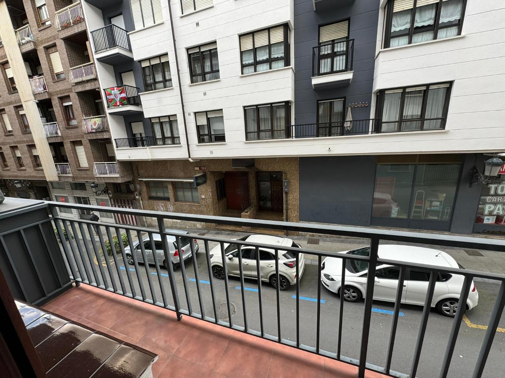 Byandreea Apartaments Etxebi เกร์นีกา อี ลูโน ภายนอก รูปภาพ