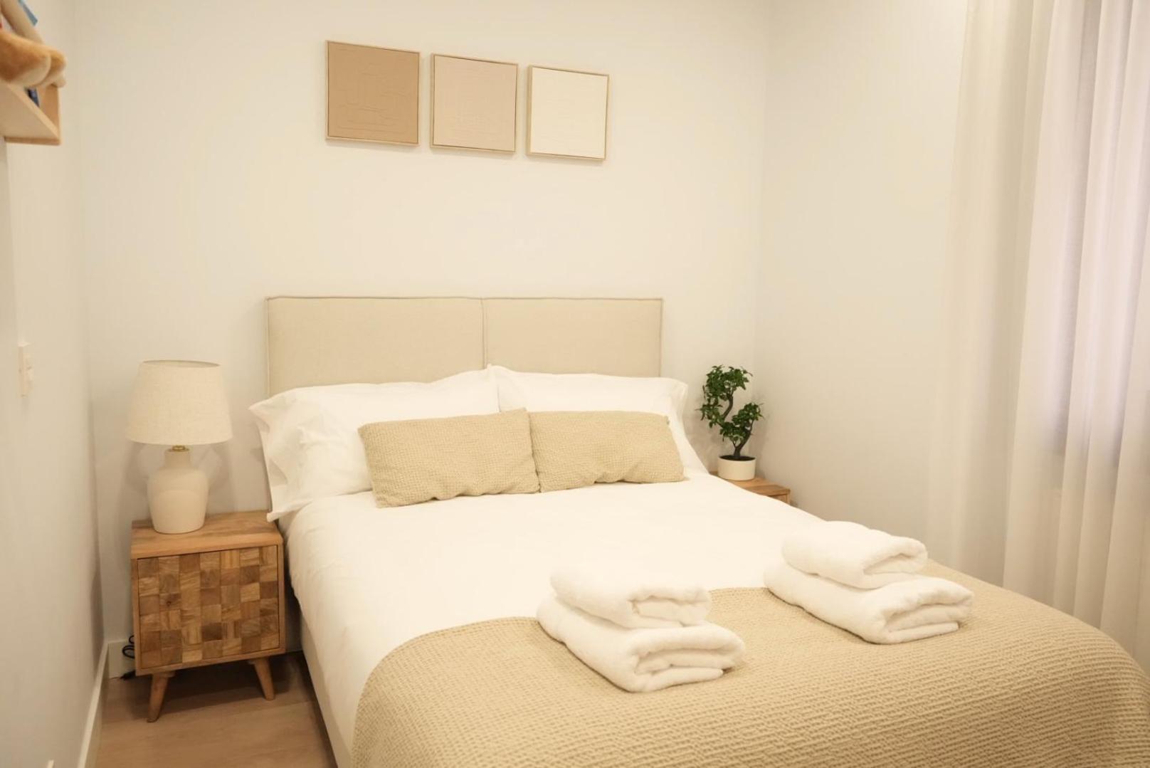 Byandreea Apartaments Etxebi เกร์นีกา อี ลูโน ภายนอก รูปภาพ